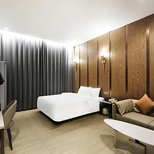 3* Отель Hound Airport